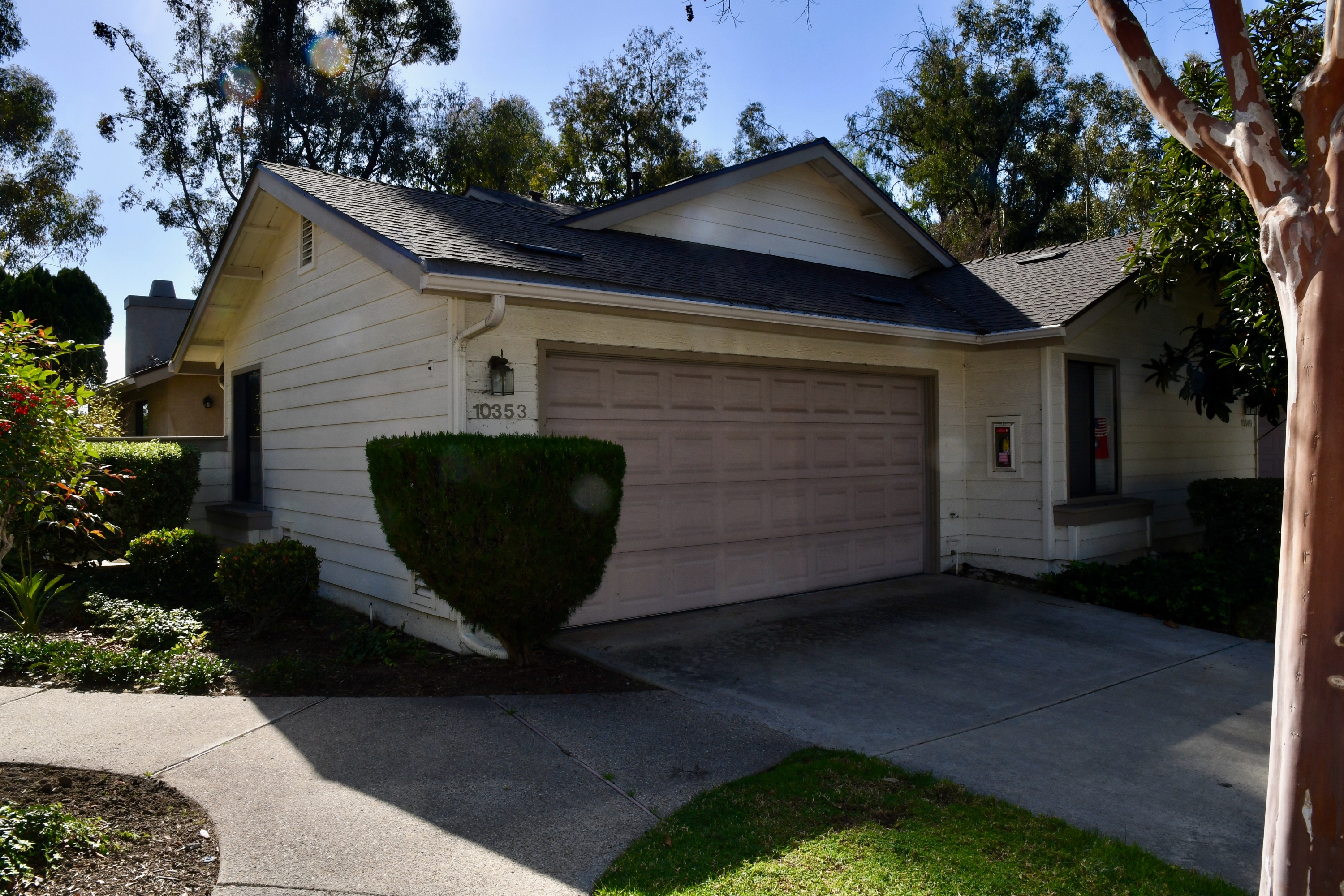 10353 Crosscreek Terrace